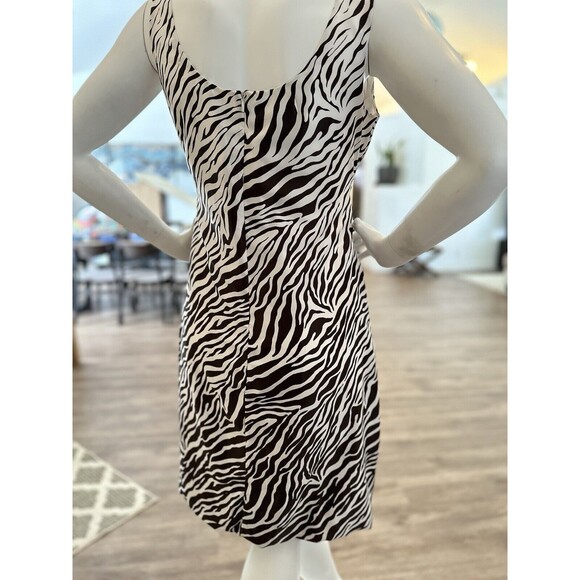 ZEBRA Print Sheath Shift Dress Sz 12 Smocked Front Sleeveless Animal Bubble Hem - Picture 5 of 13